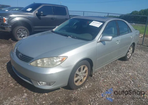 2006 Toyota Camry Le/Xle z USA, uszkodzony, nr VIN JTDBF30K060168496